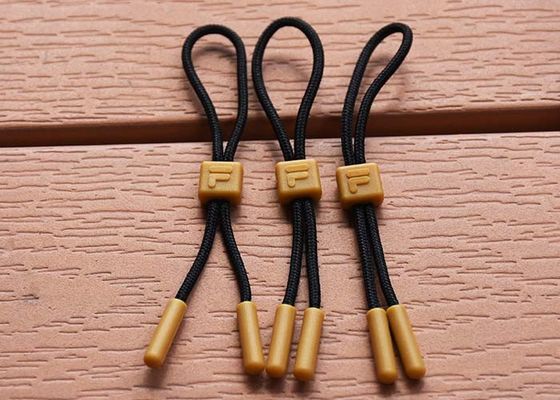 3D 로고는 브랜드 정체성으로 의복 플라스틱 Zip 풀러를 특별주문했습니다