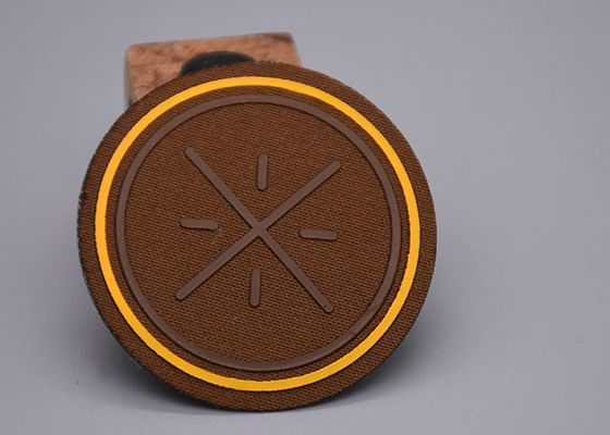 브랜드 제직한 직물에게 입히는 2D 높이는 실리콘 로고 열 전도