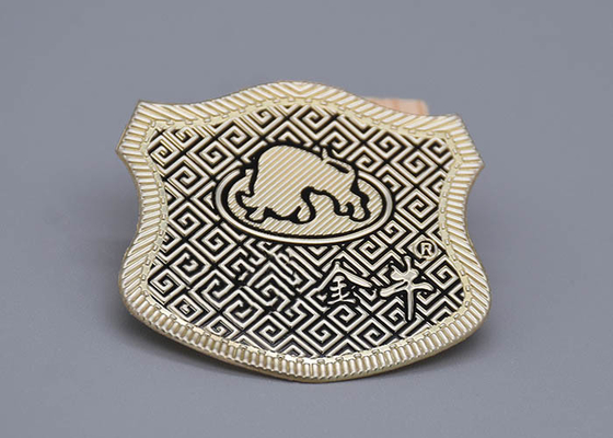 열 가소성 폴리우레탄 수지 커스텀 로고 엠보싱된 브랜드가 철을 가먼트 라벨에 엠보싱했습니다