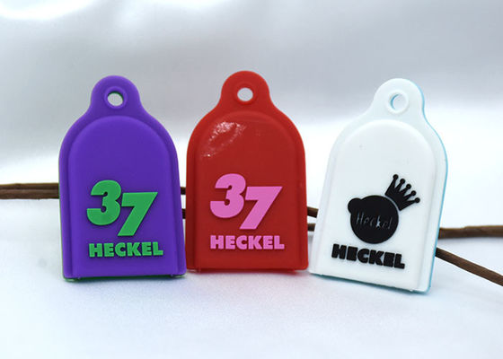 엠보싱된 매트 PVC 충돌 열쇠고리 SGS 3D PVC 열쇠고리 자주빛 빨간 백색